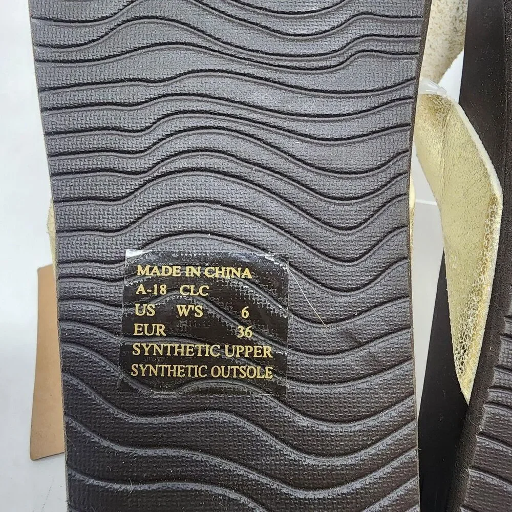Reef Sandals Womens Size 6 Gold Cushion Bounce Court Flip Flops Comfort Summer